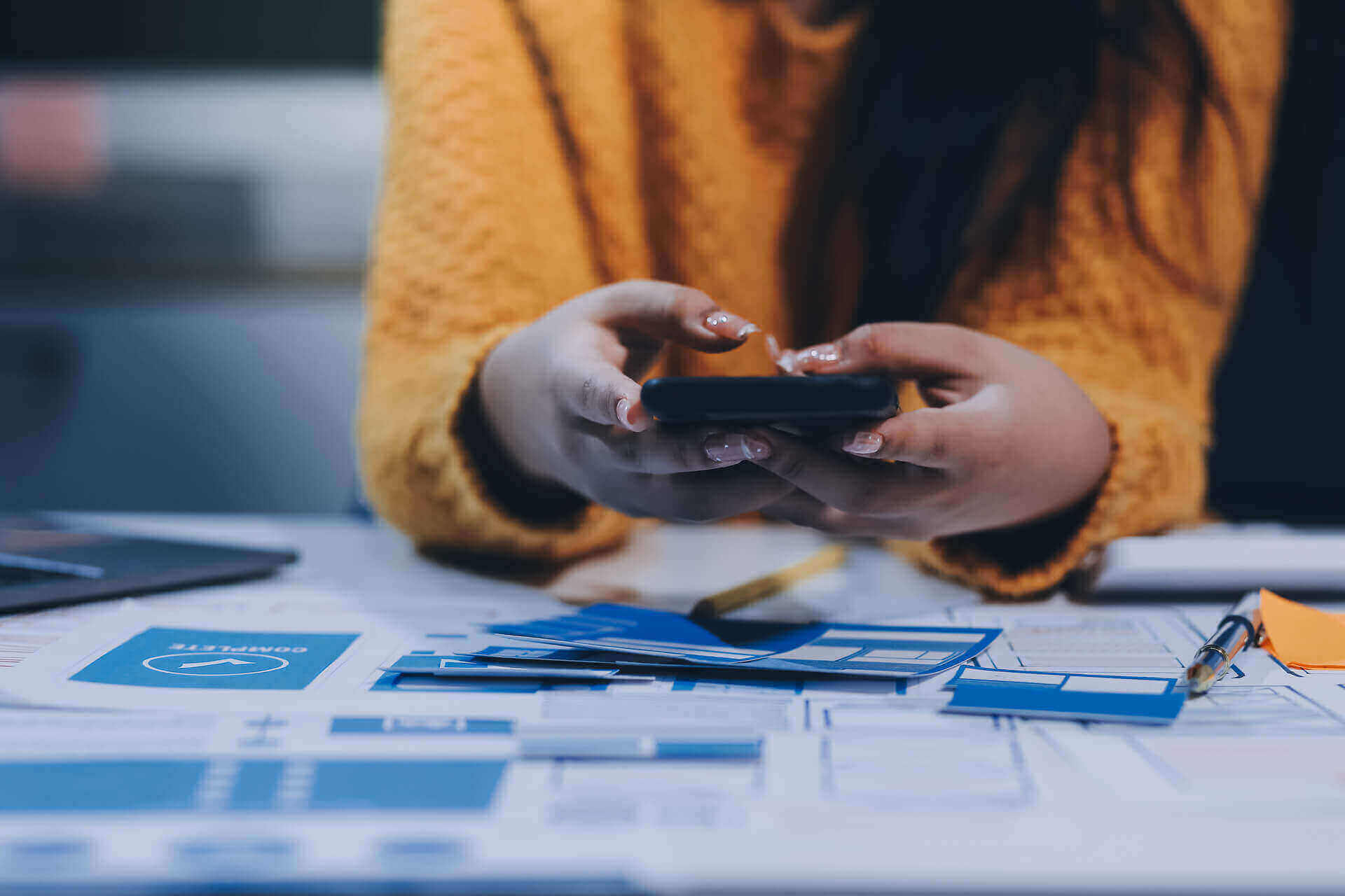 Exploring the benefits of mobile apps builders In 2025