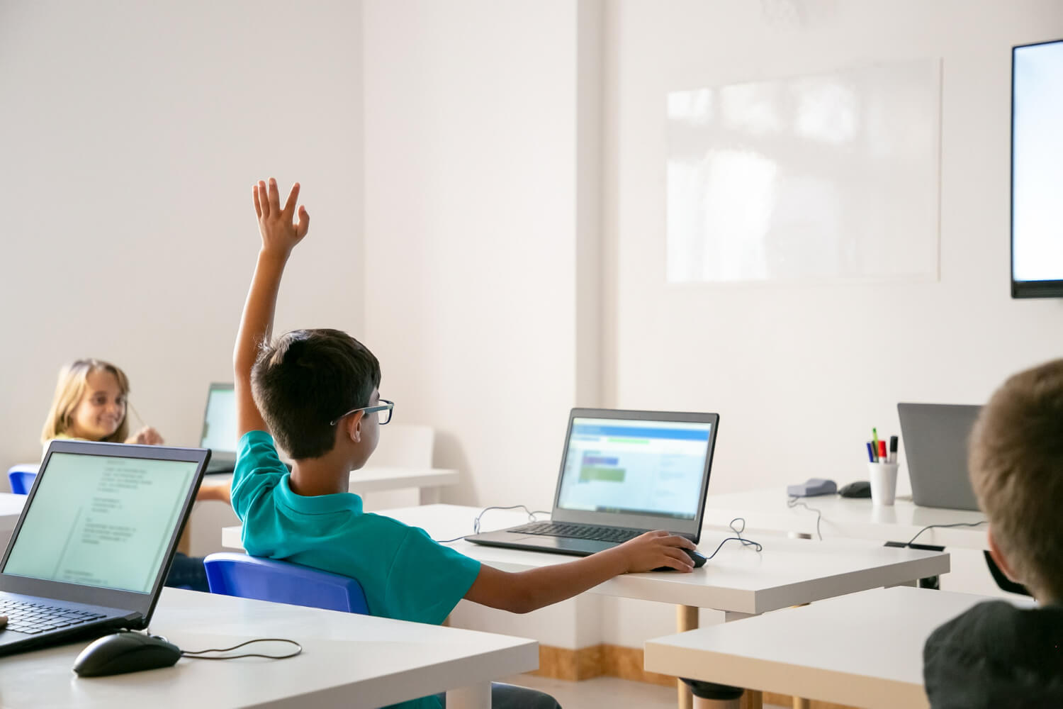 5 Engaging Ways to Teach Kids Coding